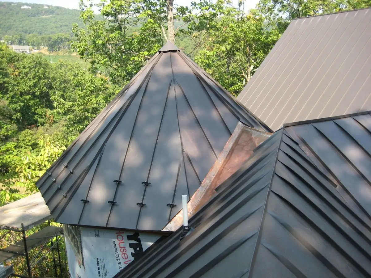 Professional Gutter Cleaning by Craftsman Roofing in Crystal Bay